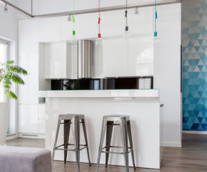 Loft z akcentem koloru