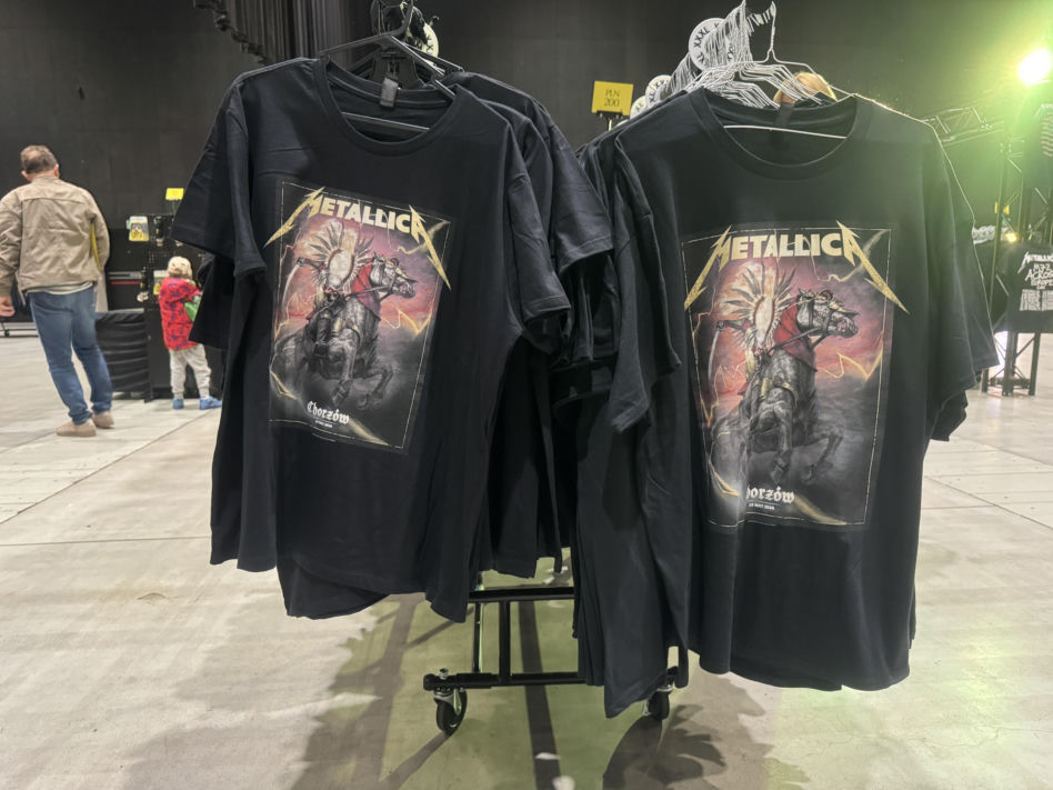 Gadżety w oficjalnym sklepie Metalliki w Katowicach