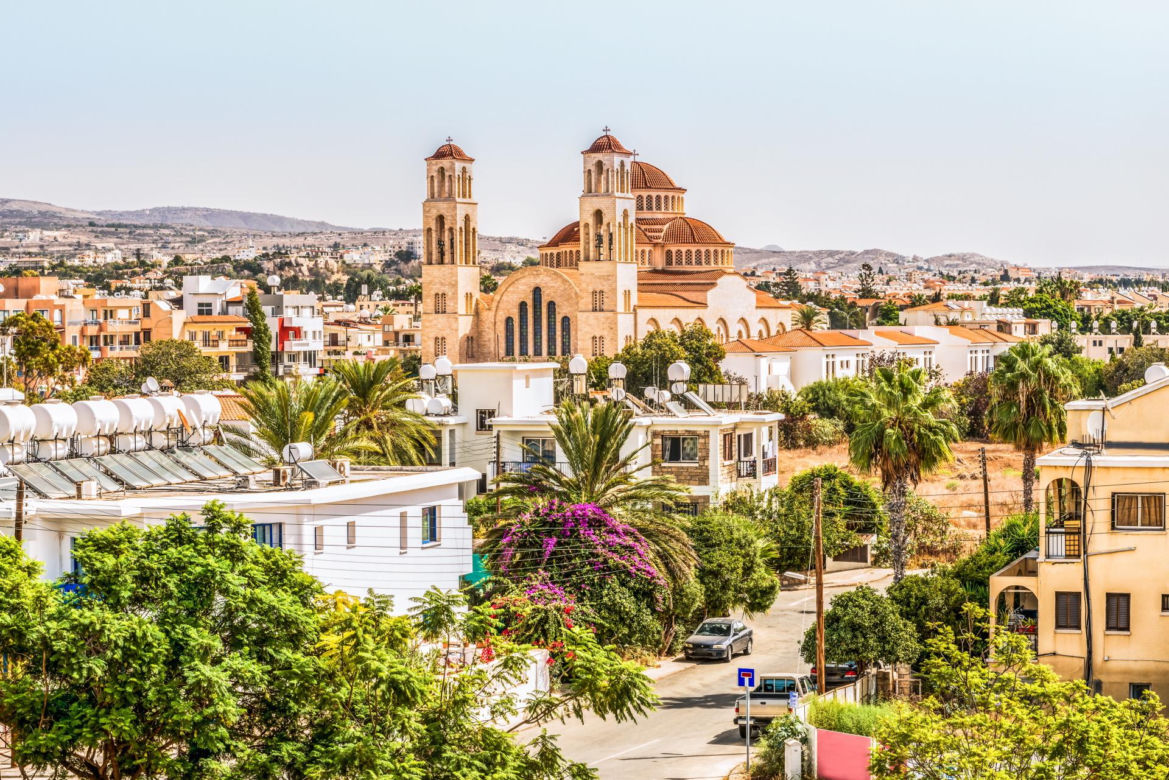 Pafos - start 2 grudnia 2025. Loty: wtorek, czwartek, sobota 