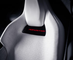 Latająca Tesla stała się rzeczywistością? Roadster wykonał niezwykły manewr