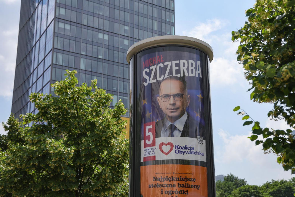 Plakaty wyborcze przed wyborami do Parlamentu Europejskiego 2024
