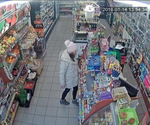 Policjanci z Łodzi poszukują złodziejki puszki WOŚP