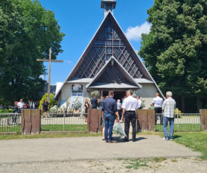 Przędzel: Pogrzeb ofiar tragicznego wypadku w Jamnicy.