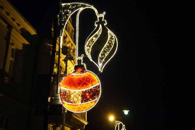 Świąteczne iluminacje rozświetliły Rzeszów