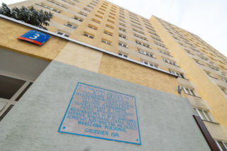 Na tym osiedlu przed zimnym powietrzem ludzi osłaniają długie i wysokie budynki. I tu powstało milionowe mieszkanie