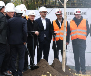 De Niro buduje w Krakowie hotel a mieszkańcy protestują