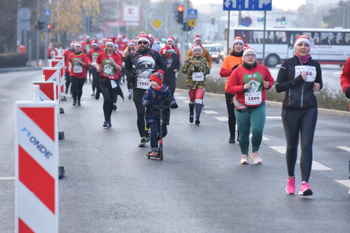 XXII Festiwal Biegów Świętych Mikołajów w Toruniu