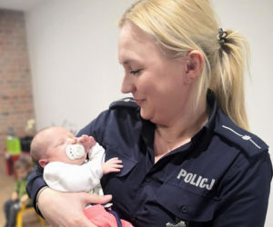 Policjanci odebrali poród. Tak na świecie pojawił się Jacuś