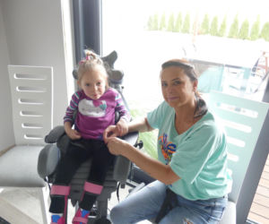 Nie żyje mała wojowniczka. Wcześniej zmarł jej braciszek. Urzędnicy odmawiali pomocy