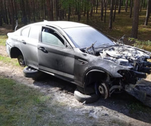 BMW M5 z wypożyczalni rozebrane na części 