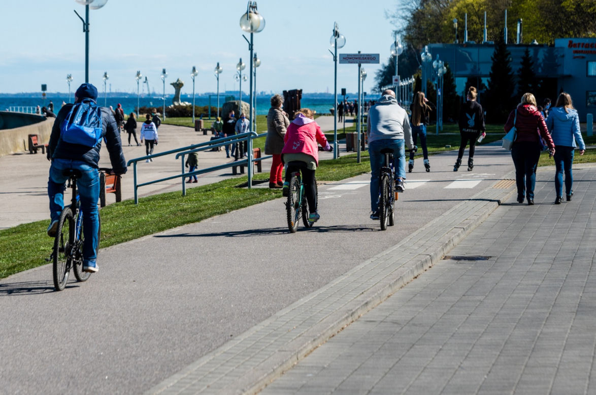 Gdynia: Tłumy na bulwarze. Powrócą zakazy?