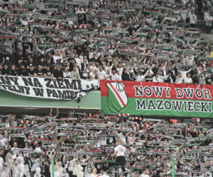 Kibice nie zawiedli podczas meczu Legia - Widzew. Efektowne zdjęcia z trybun