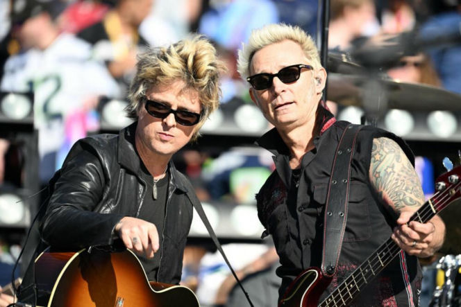 Halftime show na Super Bowl 2026: Bad Bunny, Lady Gaga, Pedro Pascal, Cardi B, John Bon Jovi i smaczki polityczne