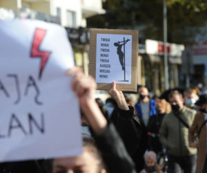 Kołobrzeg: Protest kobiet na ulicach miasta