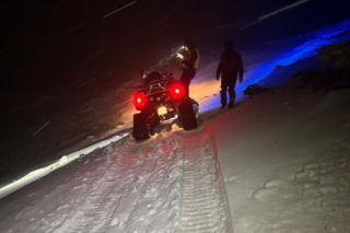 Nocny koszmar w Karkonoszach. Turysta został sam w środku śnieżycy