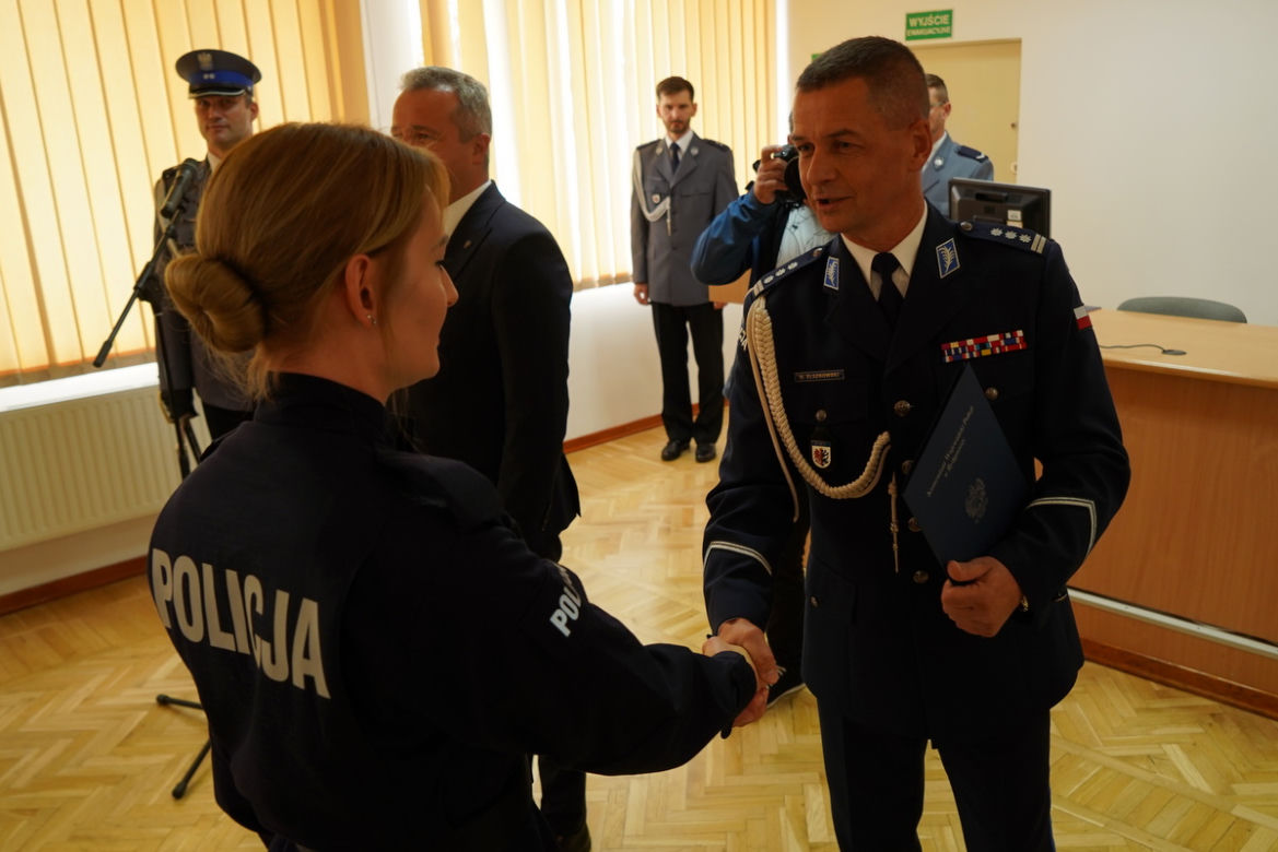 Nowi policjanci w Bydgoszczy i regionie! Ślubowanie złożyło 47 funkcjonariuszy [ZDJĘCIA]