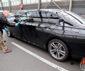 Rosjanin uciekał kradzionym BMW z Niemiec
