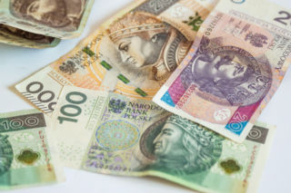 Najniższa krajowa 2026 ustalona. Tyle wyniesie od 1 stycznia. Ile zostanie w portfelu?