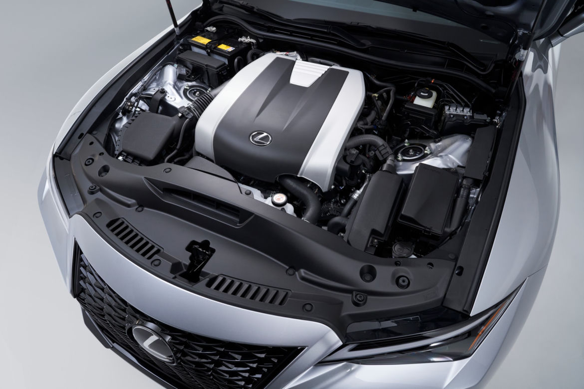 2021 Lexus IS