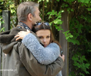 Barwy szczęścia. Stefan Górka (Krzysztof Kiersznowski), Kasia (Katarzyna Glinka)