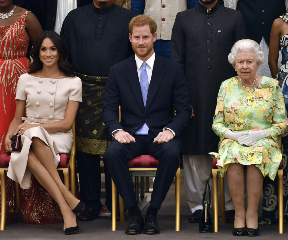 Rozpromieniona Meghan Markle na gali z królową i księciem Williamem
