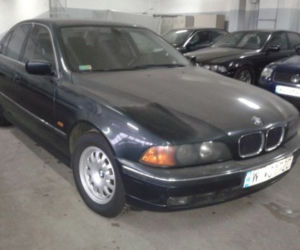 Rządowe samochody BMW serii 5 na sprzedaż