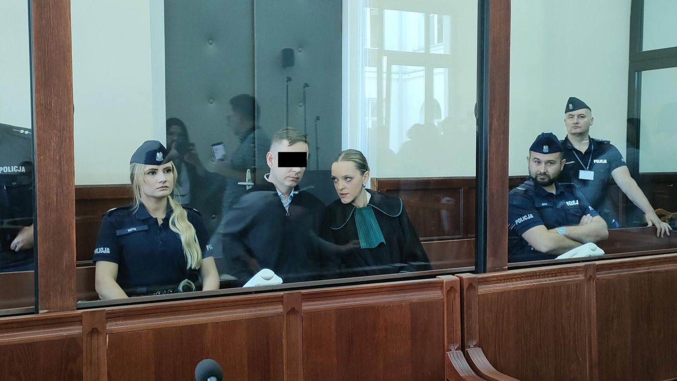Tak zmienił się Sebastian M. Metamorfozę widać na zdjęciach z sądu