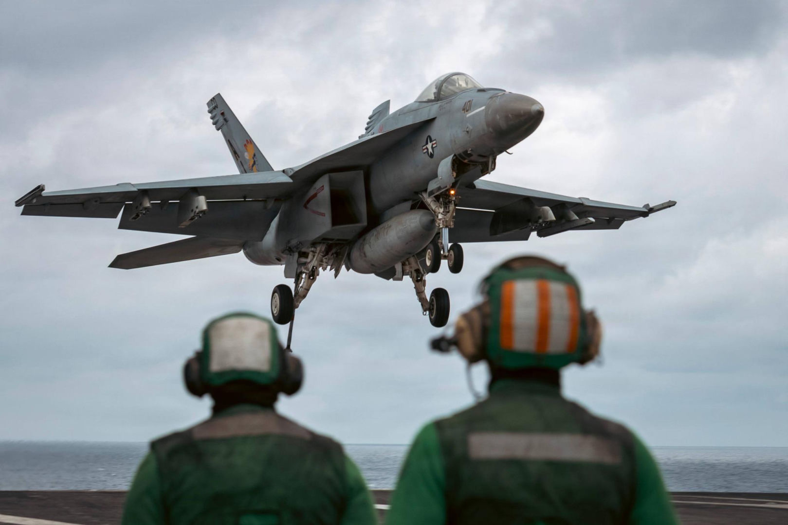 Super Hornety nie pójdą szybko na emeryturę. US Navy inwestuje w modernizacje