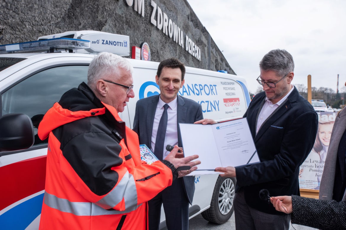 Specjalistyczna Toyota Proace na służbie w Centrum Zdrowia Dziecka