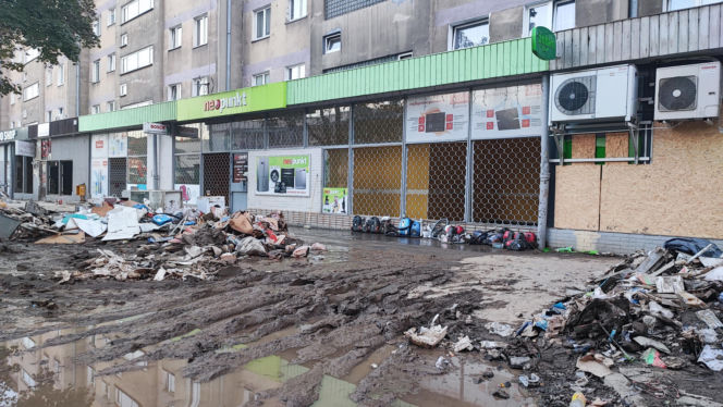 Pękła tama, fala zalała miasto. Dwa lata od koszmaru na Dolnym Śląsku. "Dzieci płakały"