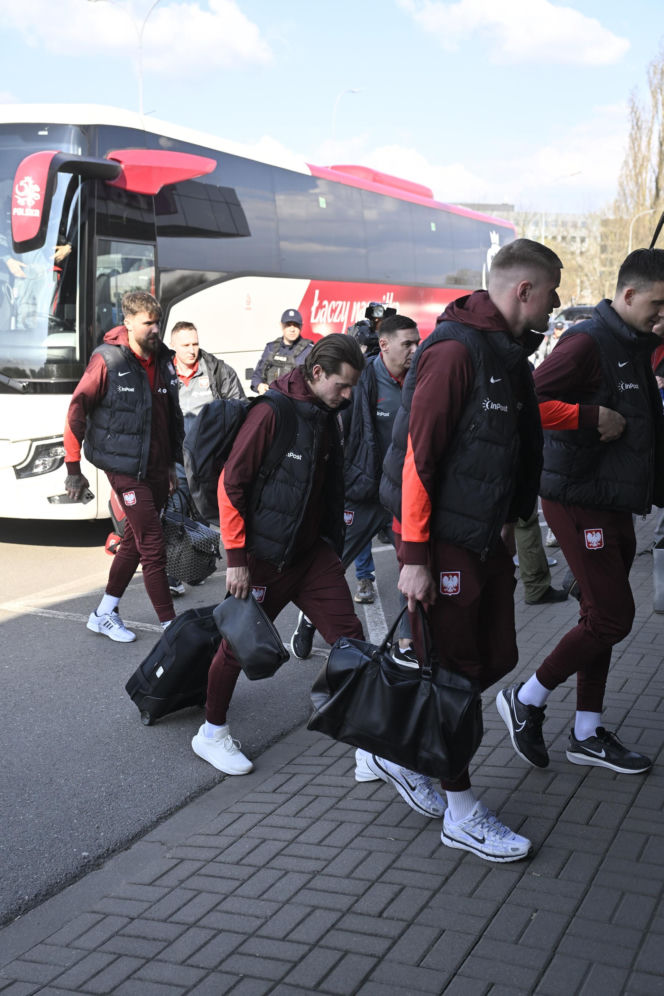 Polscy piłkarze polecieli na finał baraży ze Szwecją