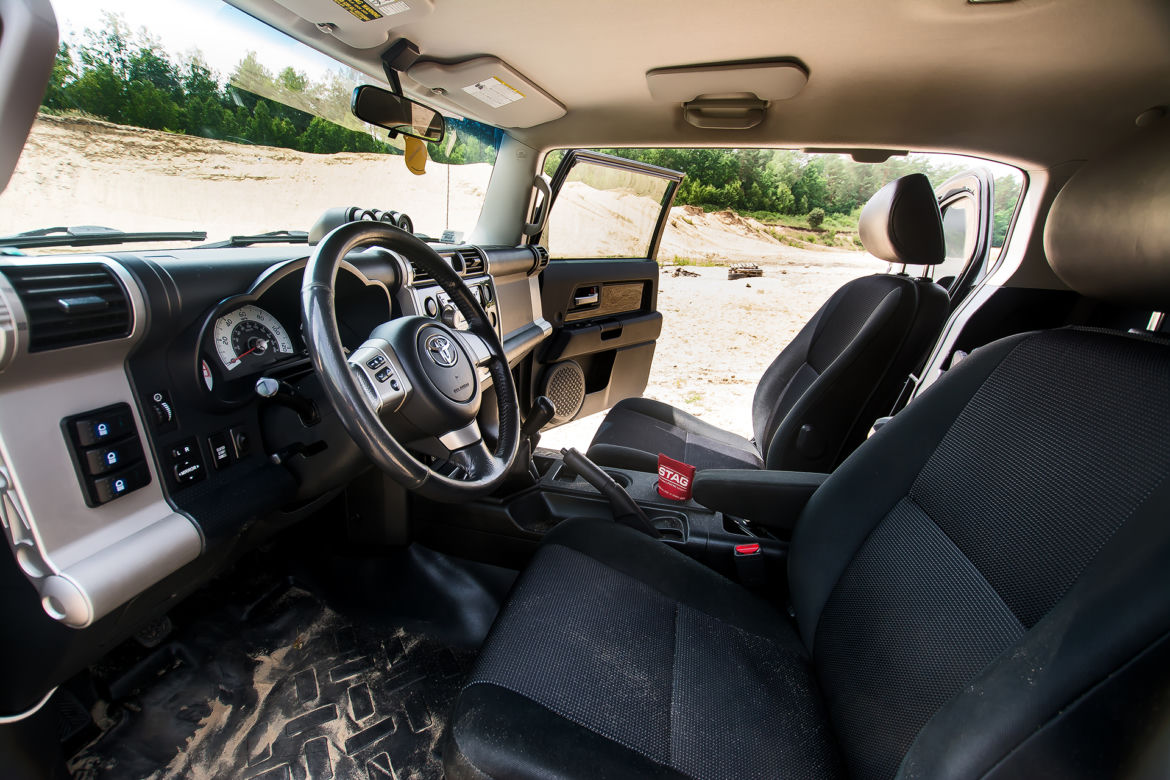 Toyota FJ Cruiser 4.0 V6 z instalacją CNG