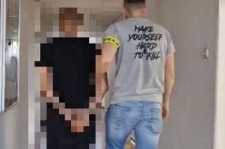 Groził znajomemu pałką teleskopową. 42-latek z Gostynia usłyszał dwa zarzuty