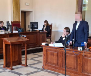 Przed Sądem w Kaliszu ruszył ponowny proces ws. byłego policjanta z Konina, który w 2019 roku śmiertelnie postrzelił 21-latka