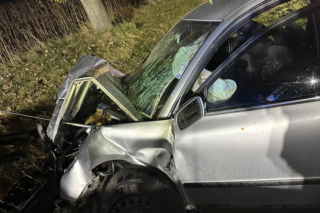 Poważny wypadek na Dolnym Śląsku! Samochody zderzyły się z ciągnikiem, są ranni