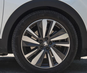 Peugeot 3008 GT HYbrid4 300 KM e-EAT8