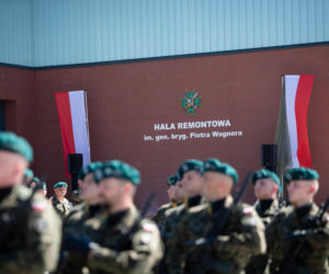 Nowa hala remontowa w Krośnie Odrzańskim otwarta. Zapewni serwis Leopardów i Rosomaków