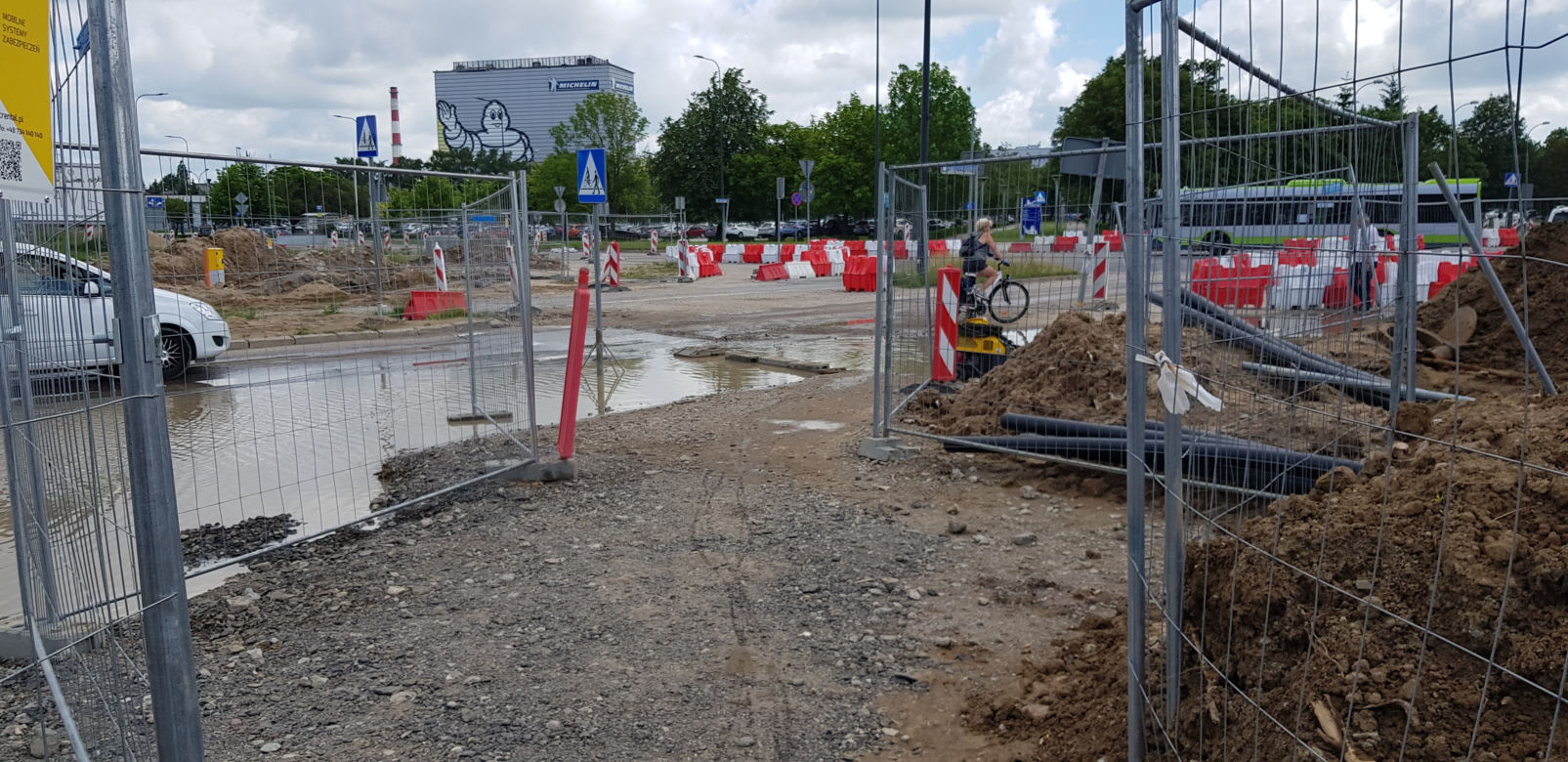 Jak teraz wygląda plac budowy na odcinku Piłsudskiego od skrzyżowania z Dworcową do skrzyżowania z Leonharda i Wyszyńskiego