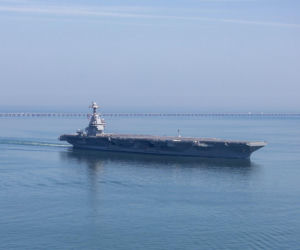 Gigantyczny koszt i polityczna presja. Marynarka Wojenna USA dokonuje przeglądu lotniskowców typu Ford