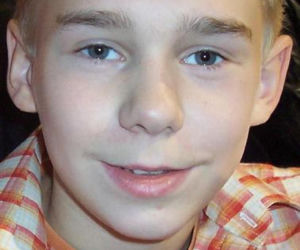 Zagrał Wojtka w Rodzinie zastępczej. Nie do wiary, jak dziś wygląda była dziecięca gwiazda