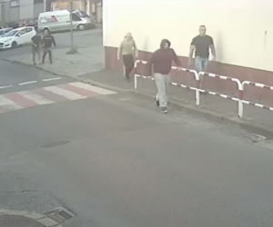 Syców. Chodzili po mieście z maczetami w dłoniach! Poznajesz ich? [ZDJĘCIA]