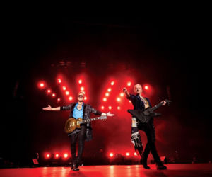 Gitarzysta Def Leppard ma nawrót choroby nowotworowej. Kilka miesięcy temu przeszedł przeszczep