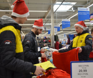 Siatkarscy mistrzowie świata ruszyli na niecodzienne zakupy! Zobacz CO WRZUCILI do koszyka 