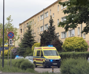 Zabarykadował się w łazience z nożem. Na warszawskiej Woli znaleziono ciało 67-letniej Ewy