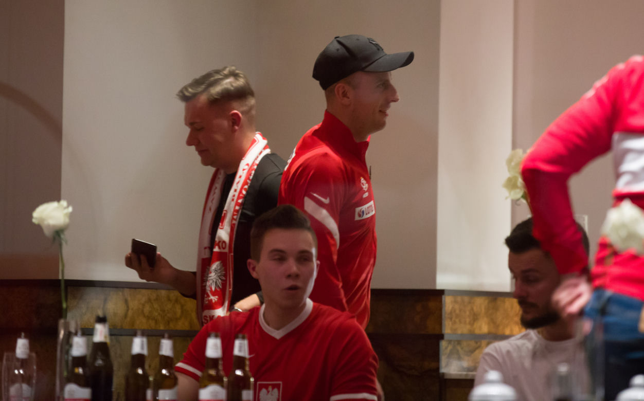 Reprezentacja w hotelu po meczu Polska - Szwecja