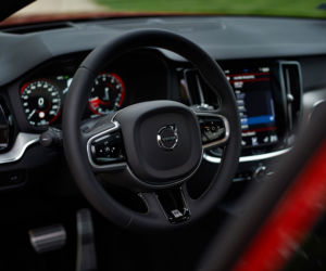 Volvo S60 T5 R Design First Edition