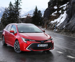 Toyota Corolla Touring Sports 2.0 Hybrid 180 KM e-CVT Executive