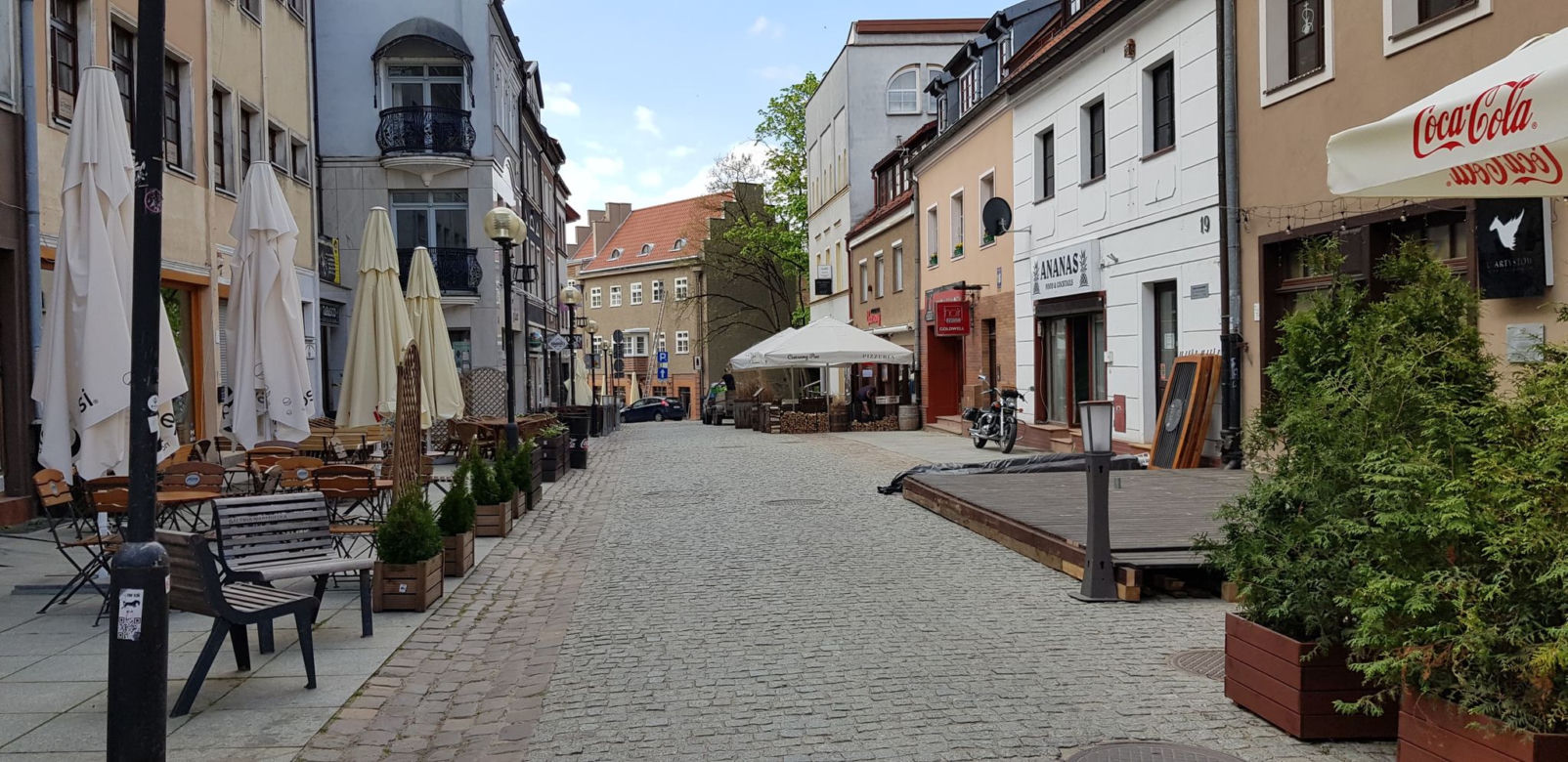 Wraca gastronomia. Na razie tylko na zewnątrz