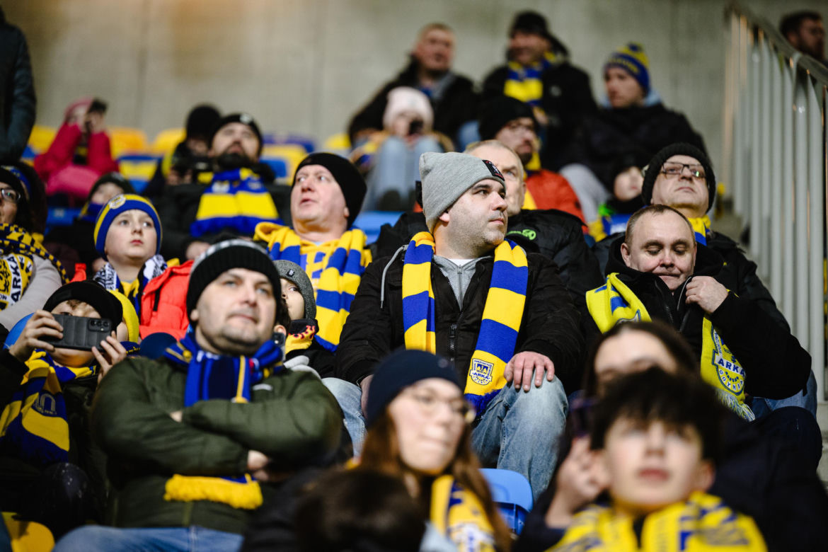 Arka Gdynia - Lechia Gdańsk: Zdjęcia kibiców z derbów Trójmiasta w ramach 23. kolejki PKO BP Ekstraklasy