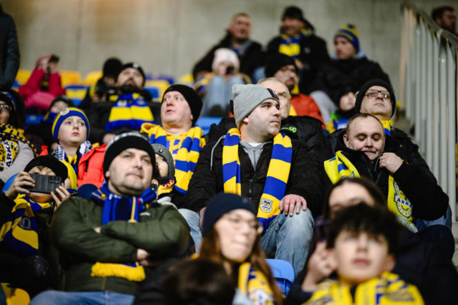 Arka Gdynia - Lechia Gdańsk: Zdjęcia kibiców z derbów Trójmiasta w ramach 23. kolejki PKO BP Ekstraklasy